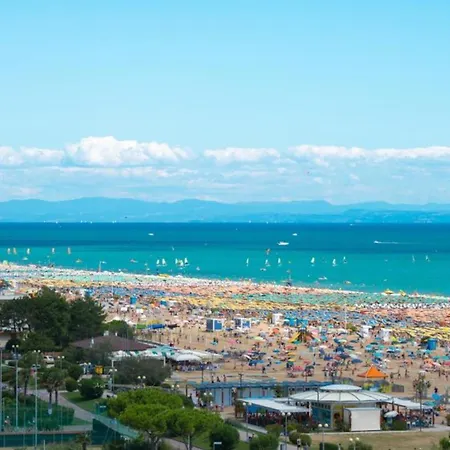 Apartamento Welcoming Flat With Garden-view Terrace - Beahost Bibione